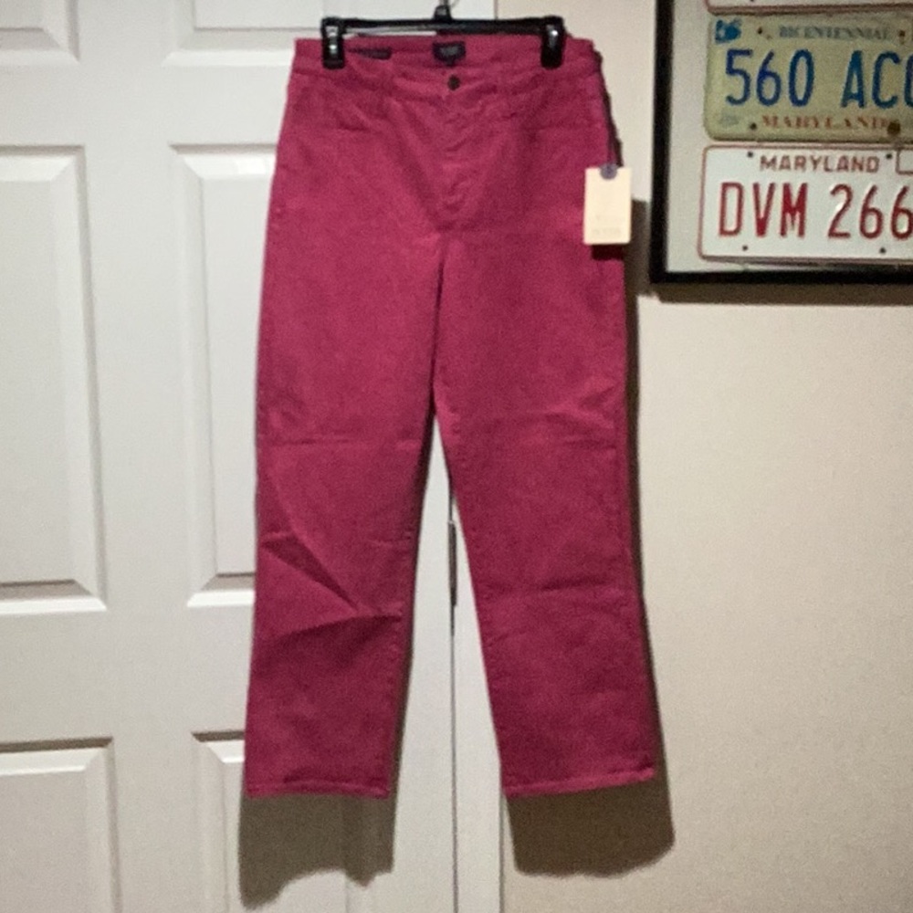 NYDJ Straight Leg Lift x Tuck High Rise Jeans - Size 8